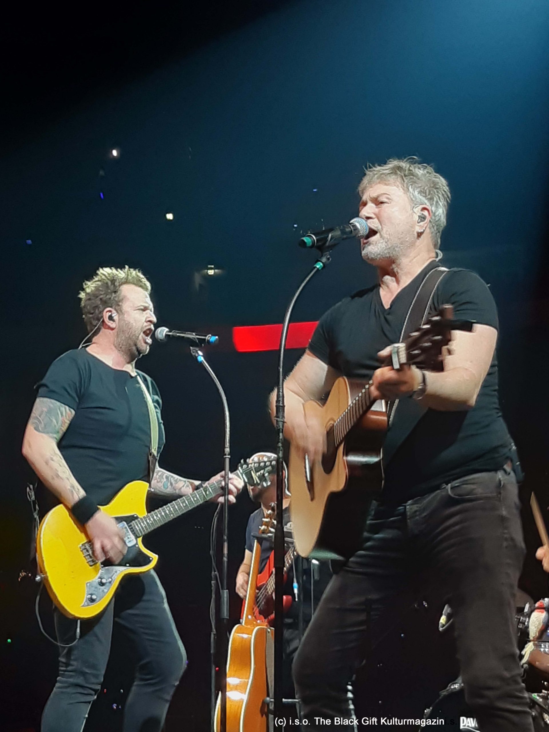 Paveier - The Black Gift Kulturmagazin